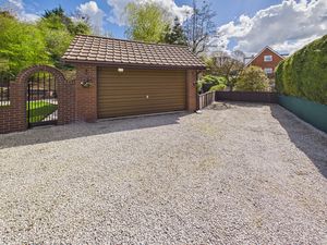 Photo 63- click for photo gallery